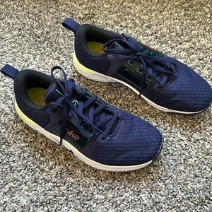 Women size 8 Nike running shoes